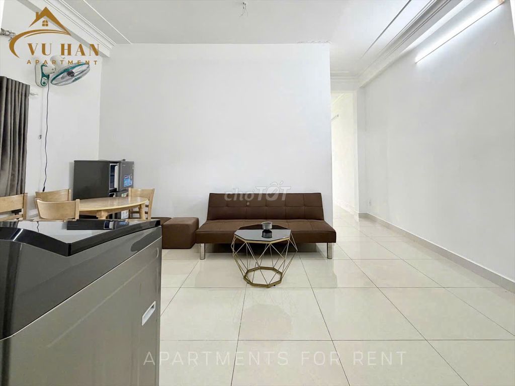 Rent the two bedrooms near the T3 station and clear the bridge to the top of the county.