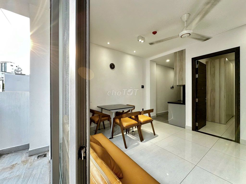 Rent a high-end apartment near a double-size crime market.