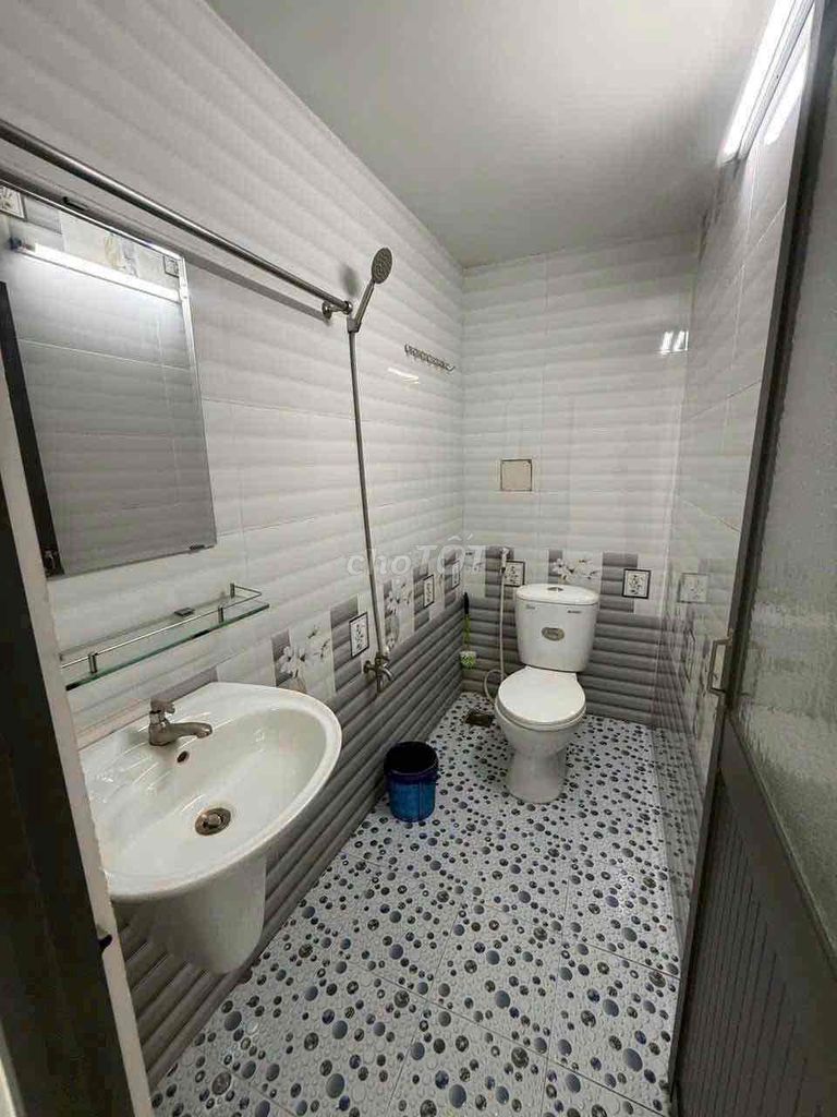 Rent Nguyễn Thị Kiểu County 12 right over the 1st floor 120 meters 7 million