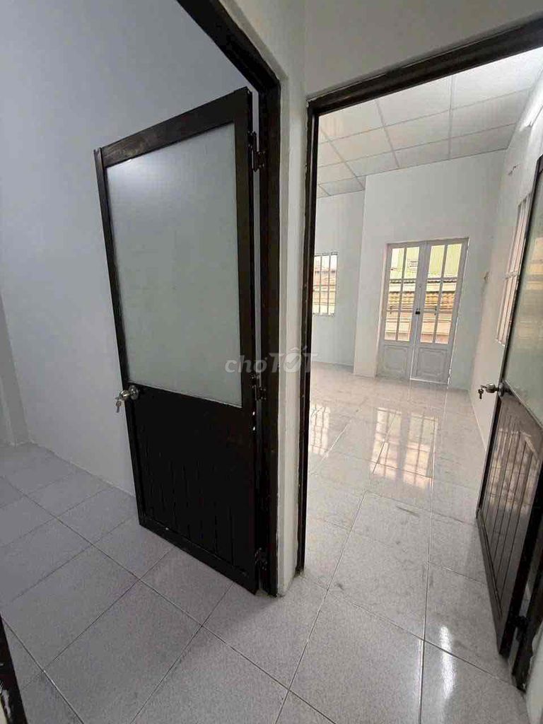 Rent Nguyễn Thị Kiểu County 12 right over the 1st floor 120 meters 7 million