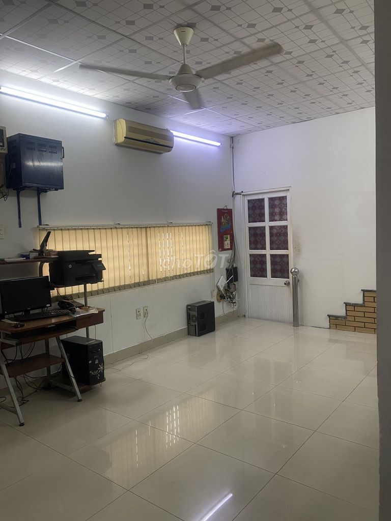Rent the ground floor 28 meters2, for 3.9 million, 187 Tây Thạnh, Tân Phú