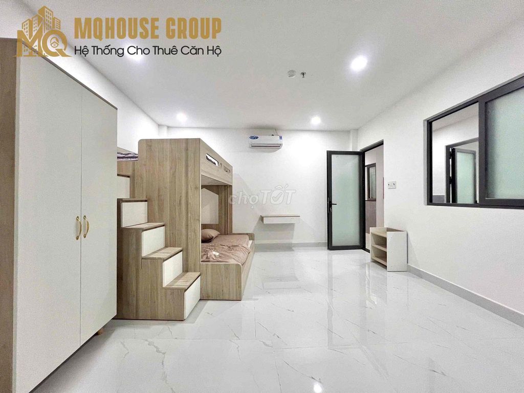 It's the owner who's renting 3 million and 5 high-level students. Quang Trung.