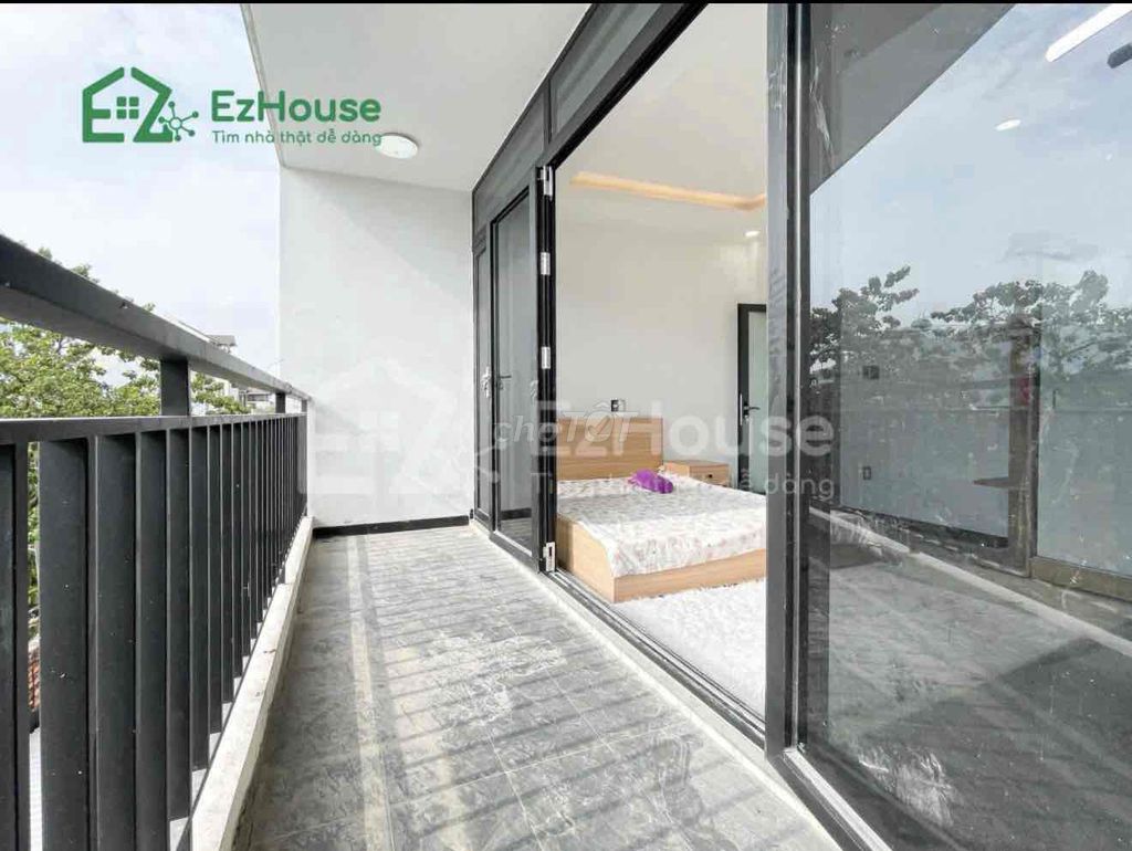 Rent the hotel at a well-paid balcony studio.