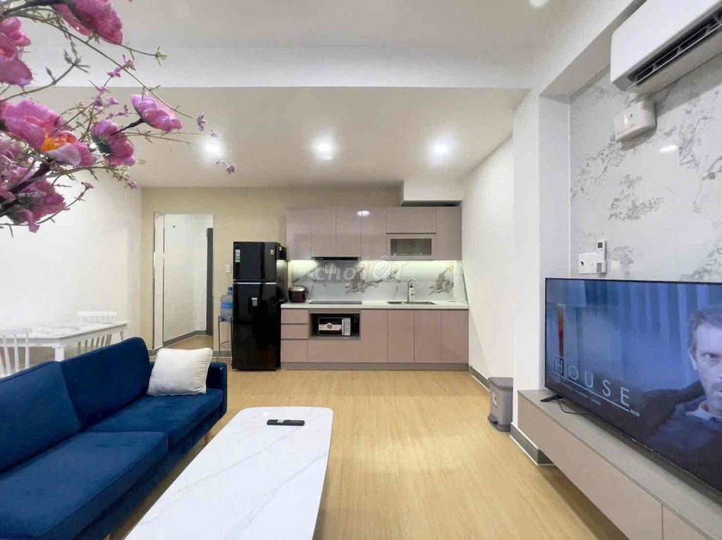 One bedroom, big balcony, super chill, full interior, elevator.
