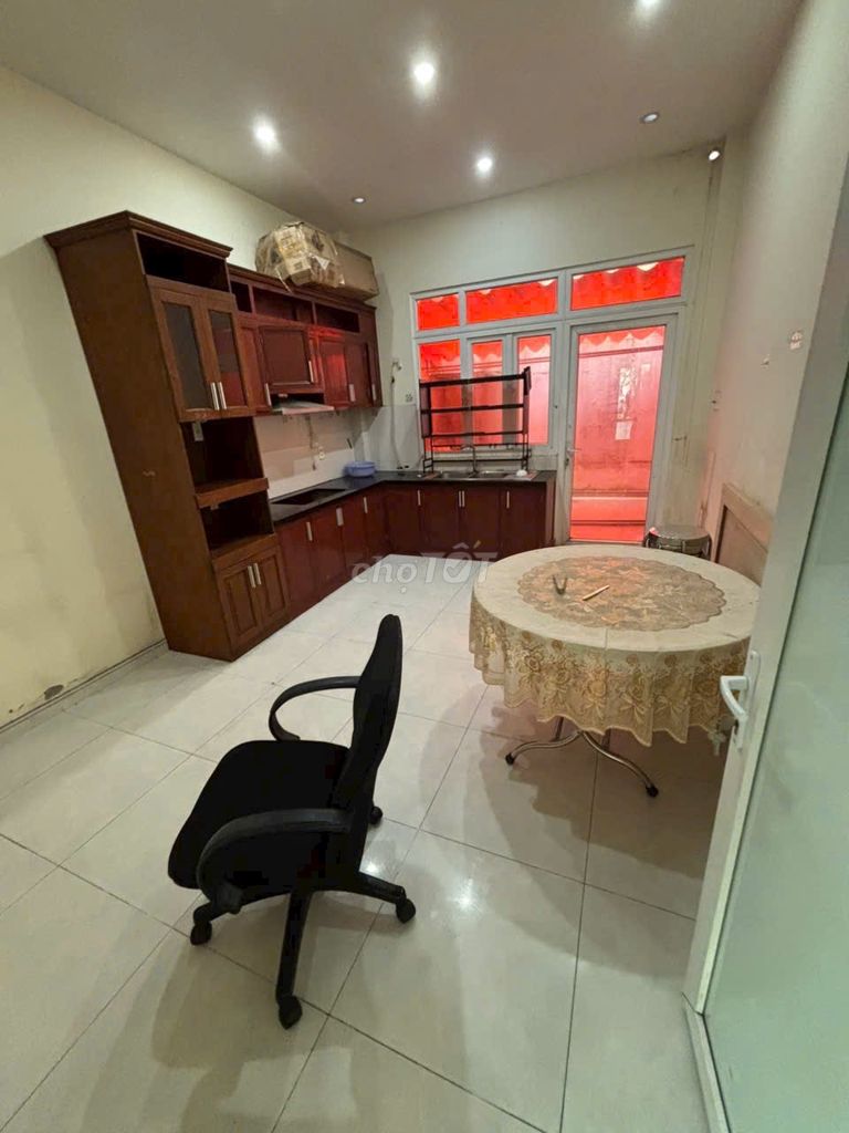 Rent Nguyễn Văn Lượng Gò Vấp 4 x25 mm floor 3 floor 6 bedroom