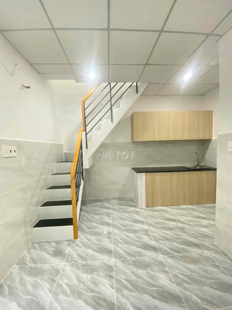 Rent. 4.5 million cars to the house near the Homeway.