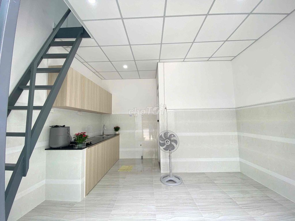 Rent. 4.5 million cars to the house near the Homeway.