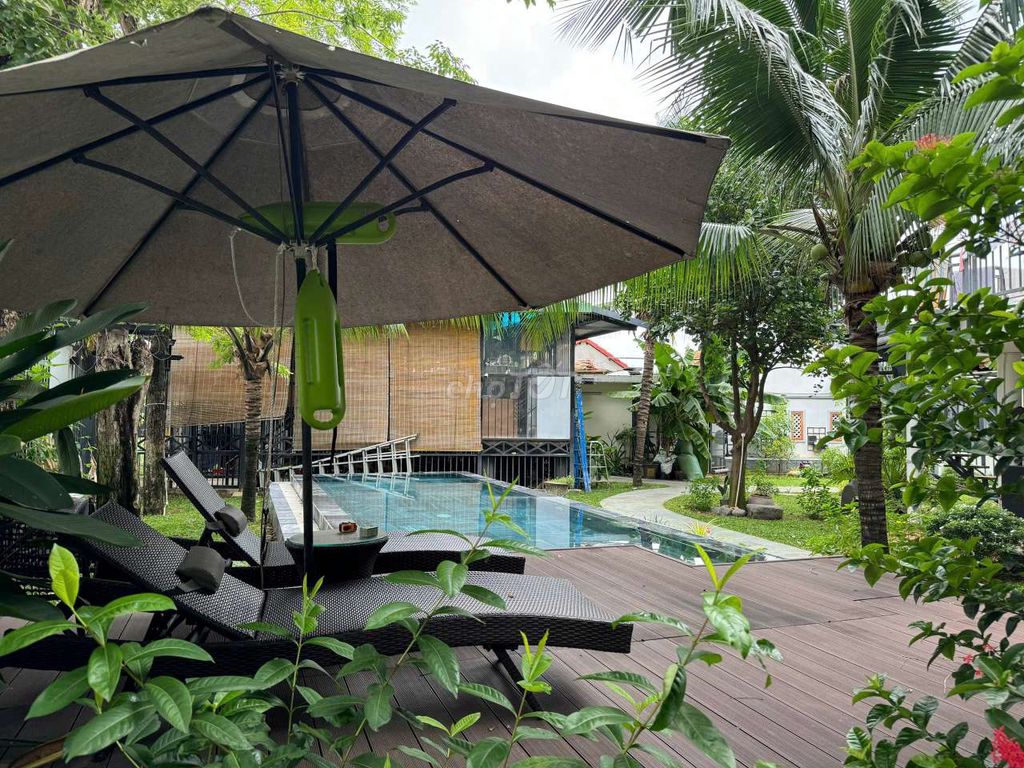 Super villa pool, river view 2000 M2-so terrible