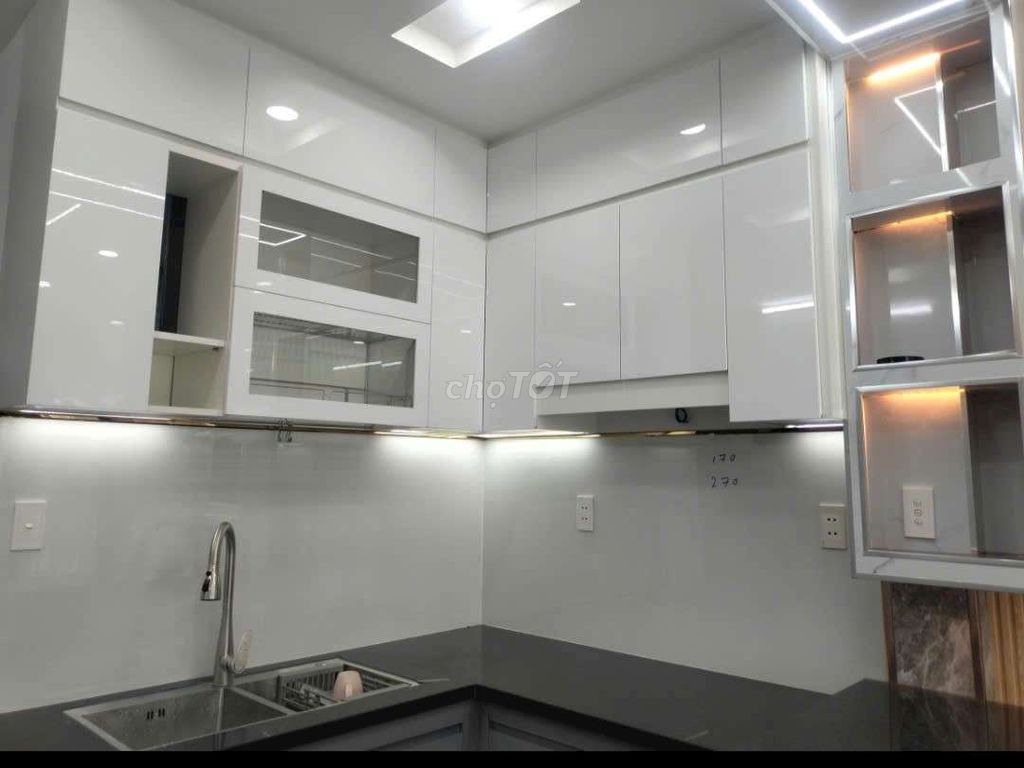 Rent one Trần Quang Cơ.