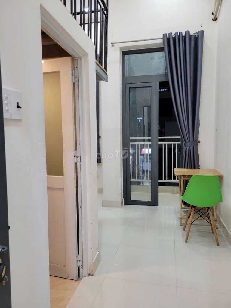 Nice balcony room for rent.