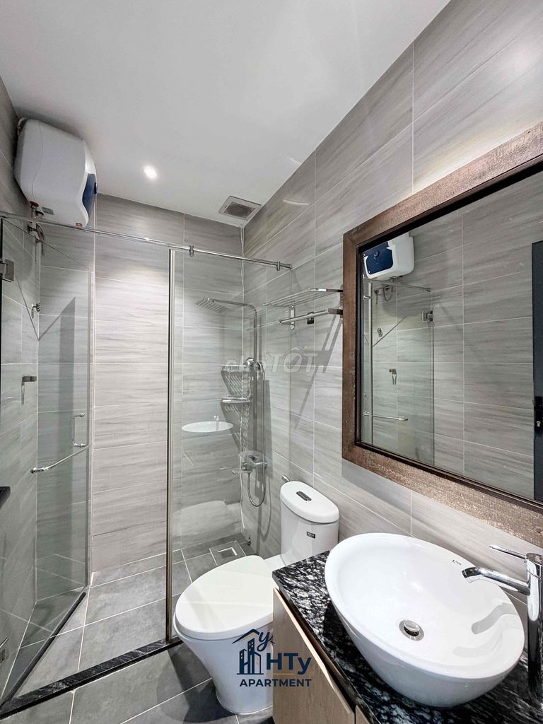 The 1st Bedroom has a high-level balcony, Helha Oto Security.