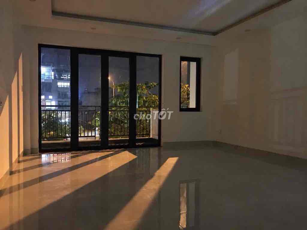 Rent a three-story apartment near Phước Long B College.