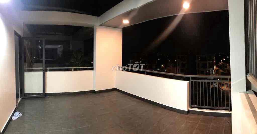 Rent a three-story apartment near Phước Long B College.