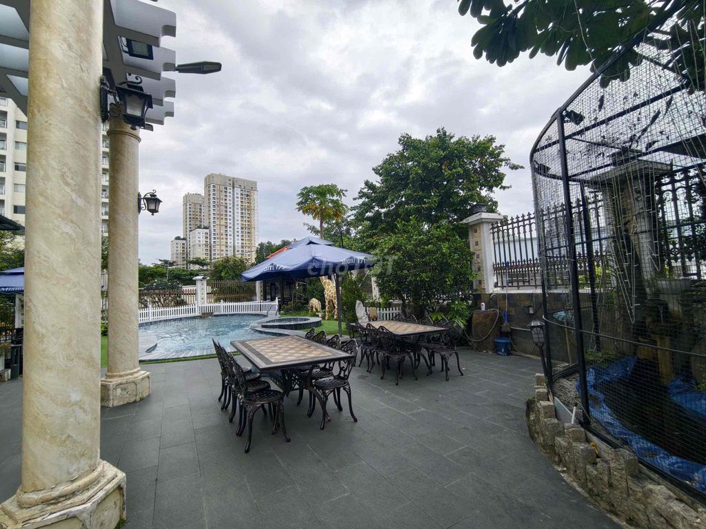 For the Nguyễn Văn Hưởng Special Rent.