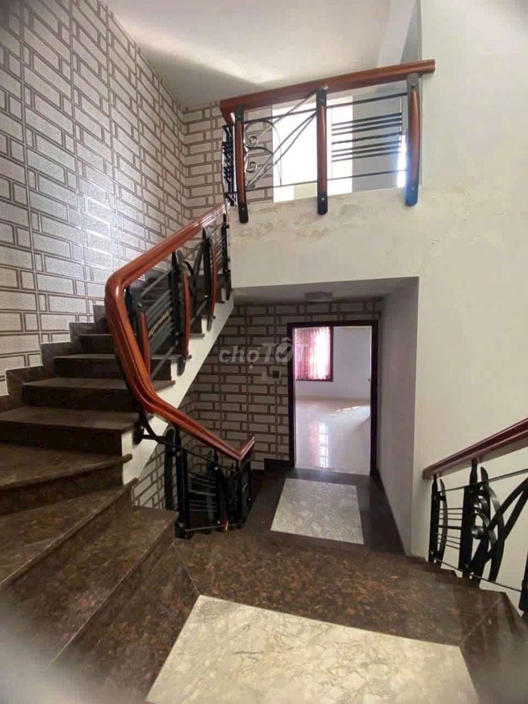 Let's rent a full house with an area of 6*21 meters