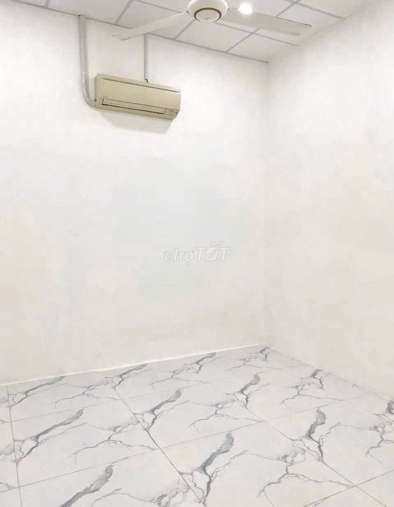 Rent two bedrooms 5 x 22 meters head of Shaolin District 7 bathrooms.