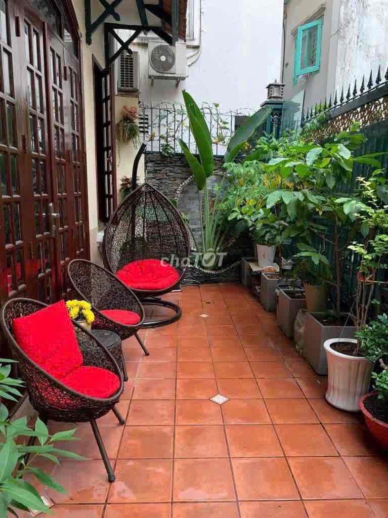 Rent a mini villa across 8 M, 124 meters-size floor area Tân Định, 3x