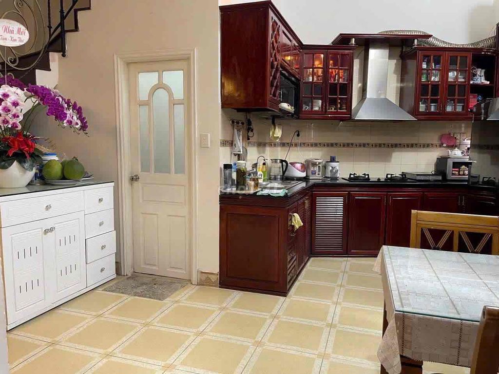 Rent a mini villa across 8 M, 124 meters-size floor area Tân Định, 3x