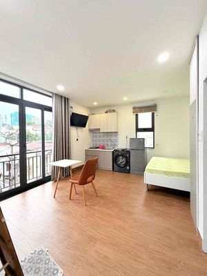 Studio Balcon - Trần Hưng Đạo District 1 - Full cabinet