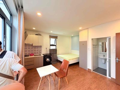 Studio Balcon - Trần Hưng Đạo District 1 - Full cabinet