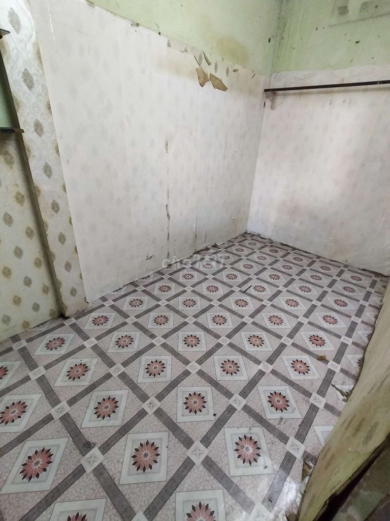 A cheap student's room on the street.