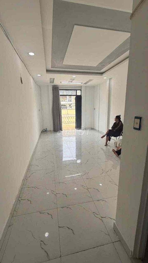 Rent the district room 8 Phạm Thế Hiển.