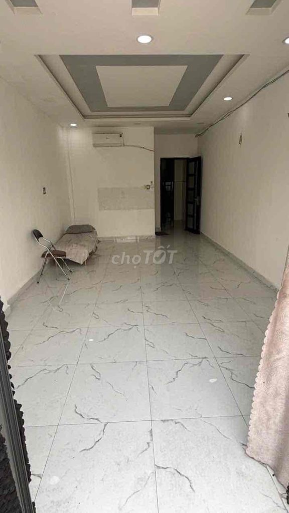 Rent the district room 8 Phạm Thế Hiển.