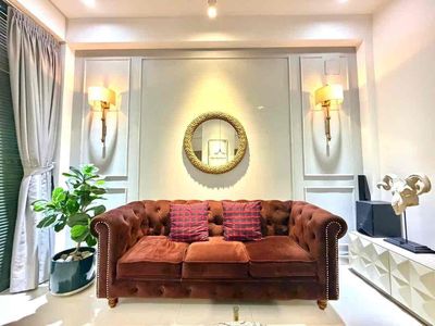 The first bedroom-Balcon 70 meters, European style design 4.