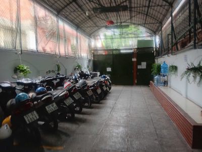 The owner himself rented a room full of facilities