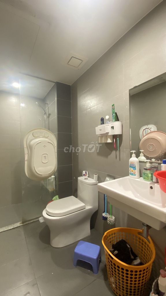 Rend many emerals,ruby,diamond Celadon City Tân Phú district