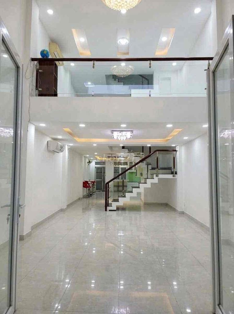 Renting the House of the 12th and 7th floor bedroom with 14 million air conditioning.