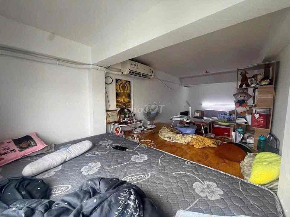 Rent room with an elevator near tdtu rmit pvgas, near thette District 7