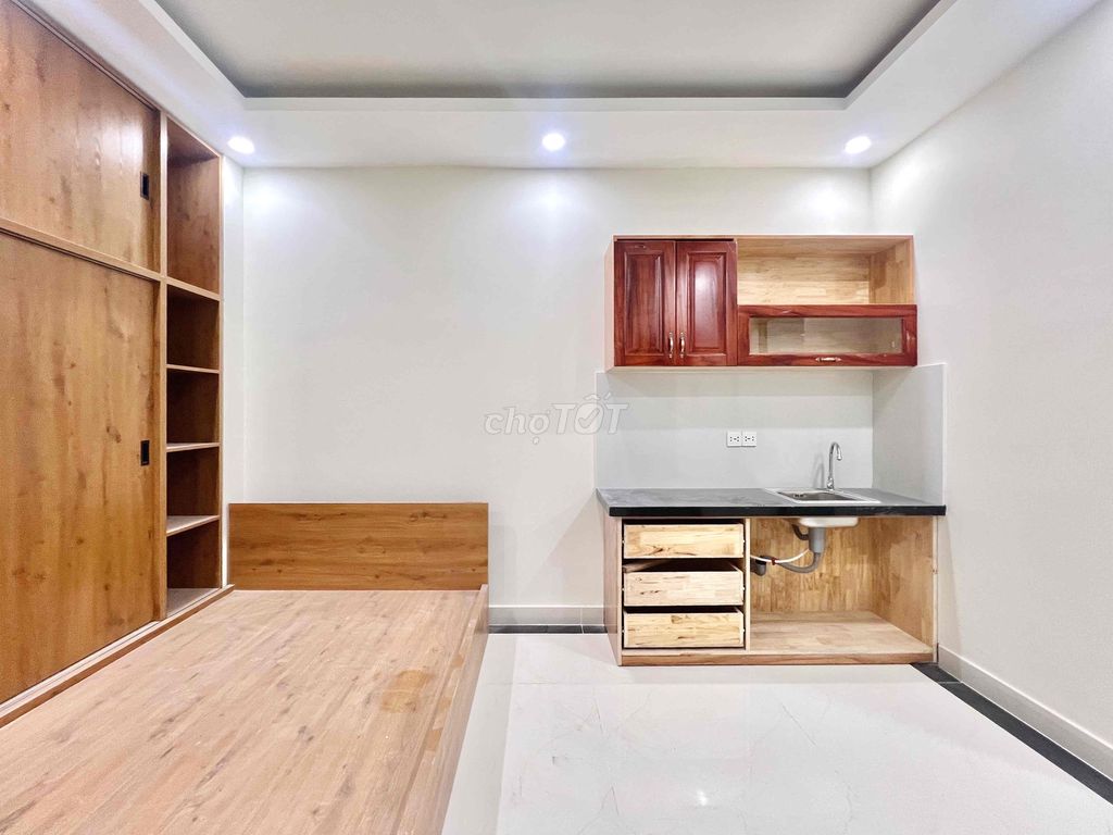 Rent a new air room 100%.