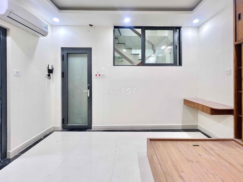 Rent a new air room 100%.