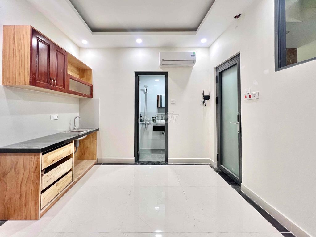 Rent a new air room 100%.