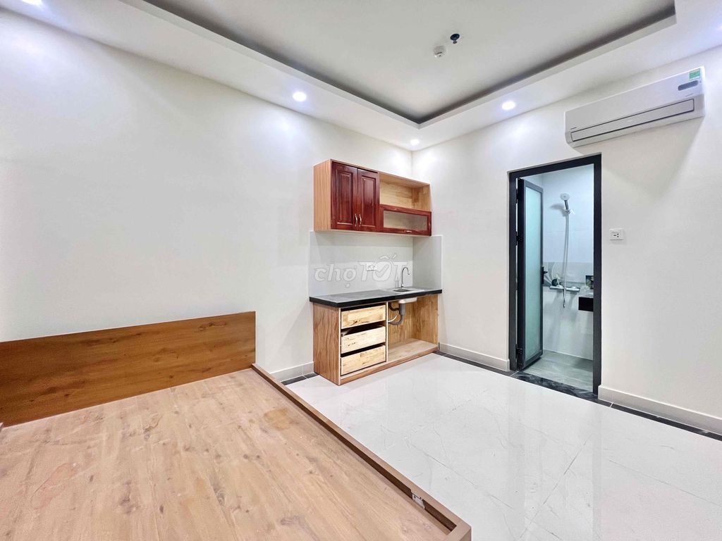 Rent a new air room 100%.