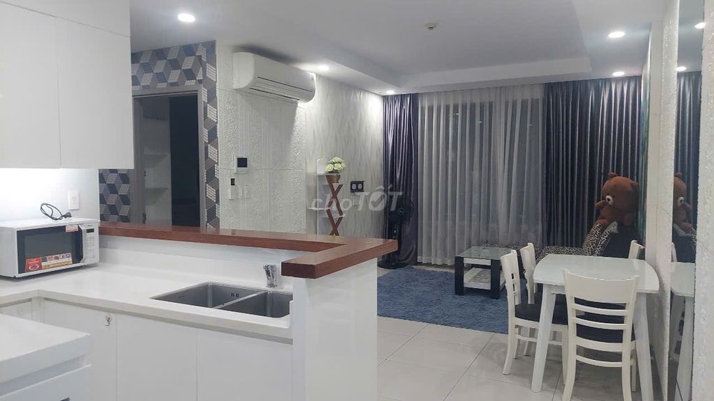 The Gold View Bến Vân Đồn rented, 4 areas clear: 67 meters, two bedrooms, one expense toilet: 17 million.