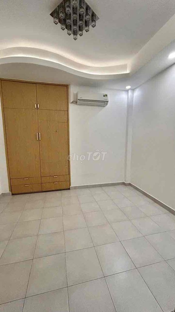 House 1 .3th floor 4th floor bedroom on Route 174 Tân Quy.
