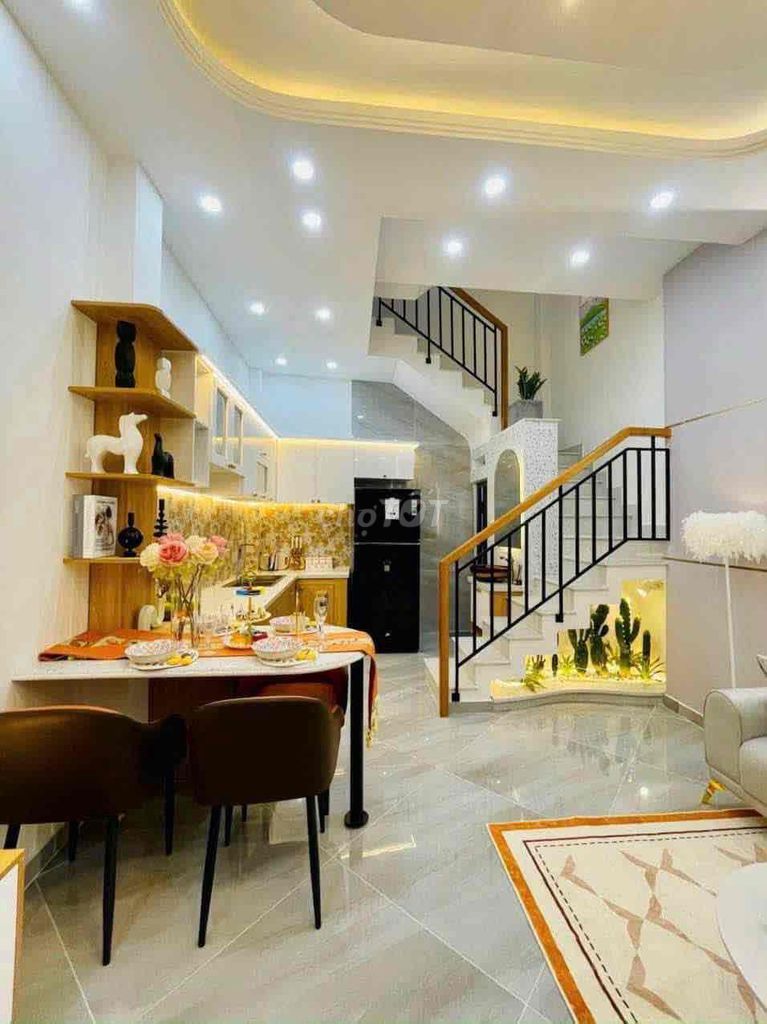 Rent an entire house full house of 440/ Thống Nhất. 16 klicks.