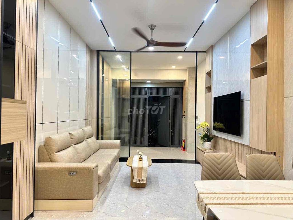 Rent a new construction house not yet on Nguyễn Bỉnh Khiêm-7701 Q. Gò Vấp ( Close to