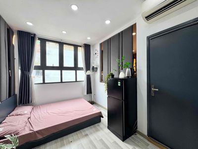 The great window studio right on the Hoàng Sa side - Ooz - door, district 3.
