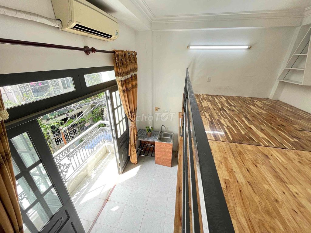 Rent a big balcony, right in the Park of the Family.