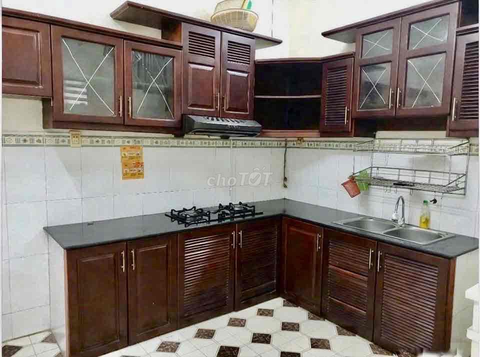 Nice house, average housing, 4 x 12 meters wide, 1 floor 1 floor in the gdx4. Okay.
