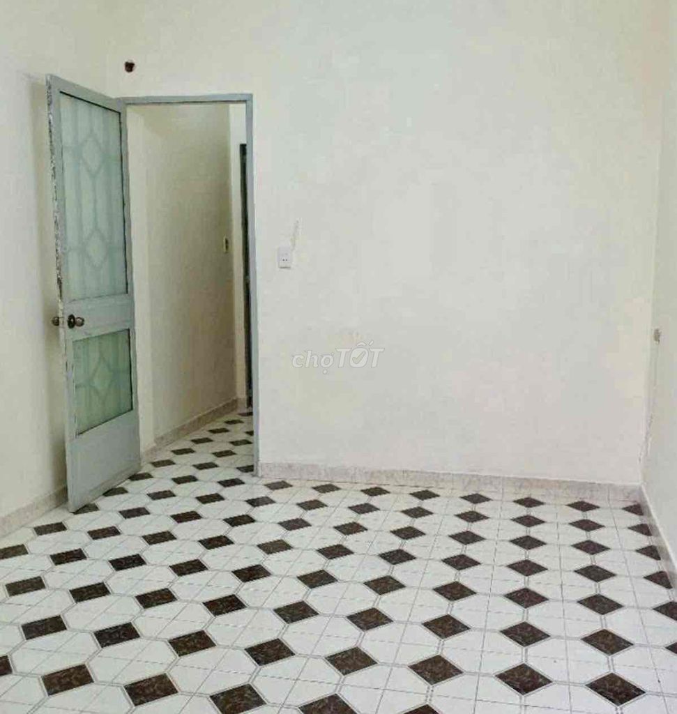 Nice house, average housing, 4 x 12 meters wide, 1 floor 1 floor in the gdx4. Okay.