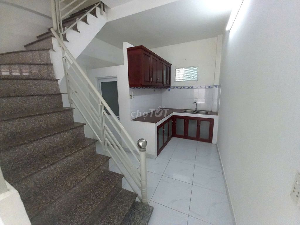 Base 4 x 15 1 wipes 2 bedrooms 2 right out of New Shun District 7