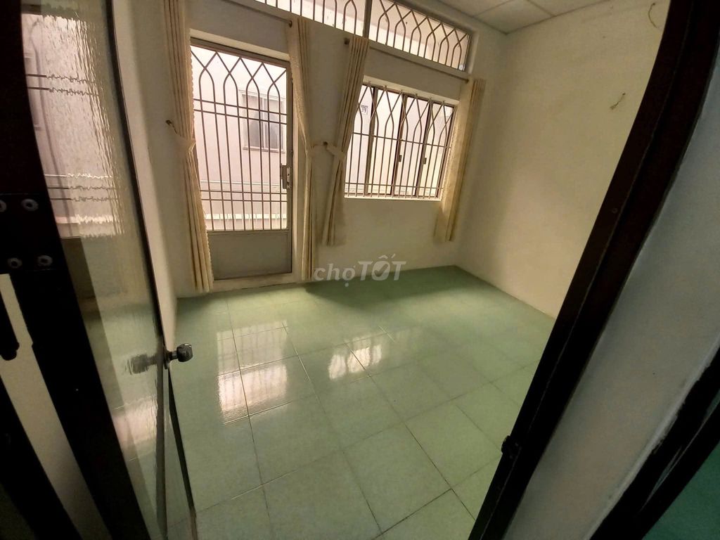 Base 4 x 15 1 wipes 2 bedrooms 2 right out of New Shun District 7