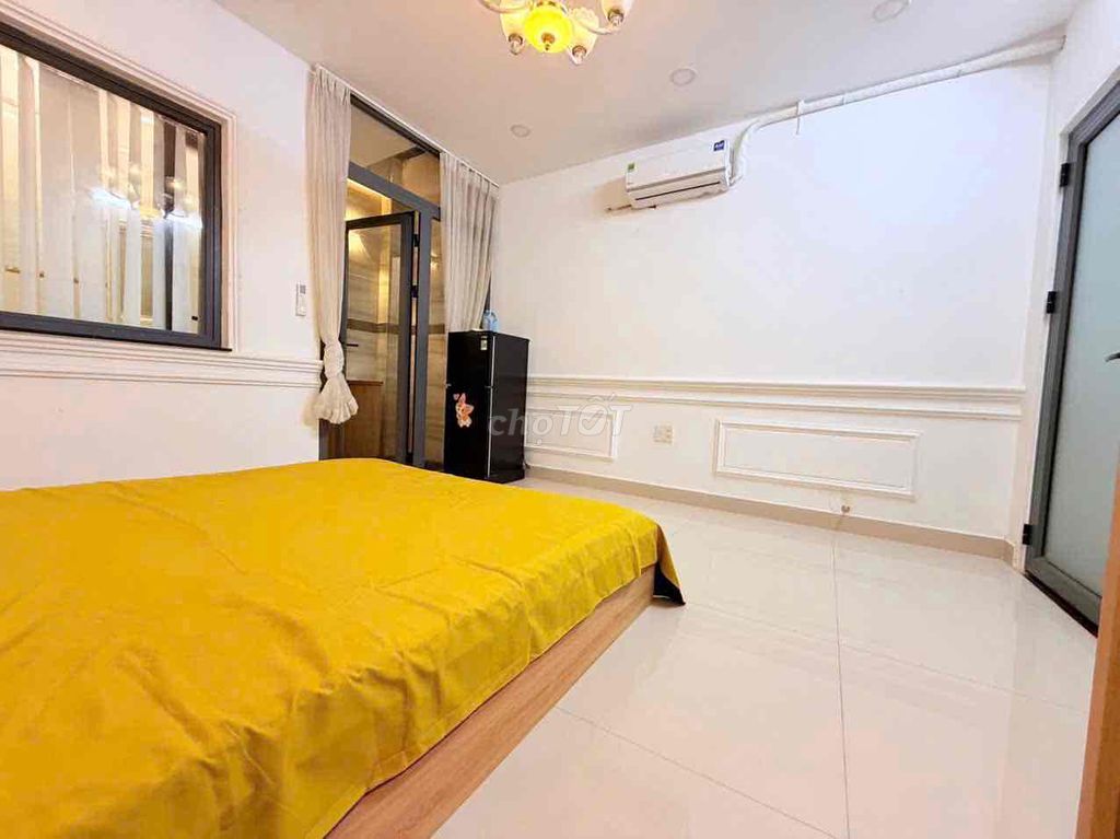 A new bedroom. A nice, full interior room right next to the college doctor.