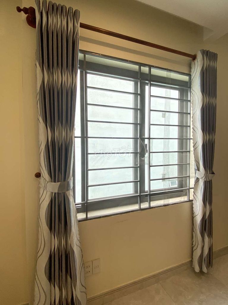 50% off the rent on the 7th District Service apartment.