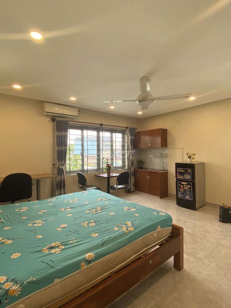 50% off the rent on the 7th District Service apartment.