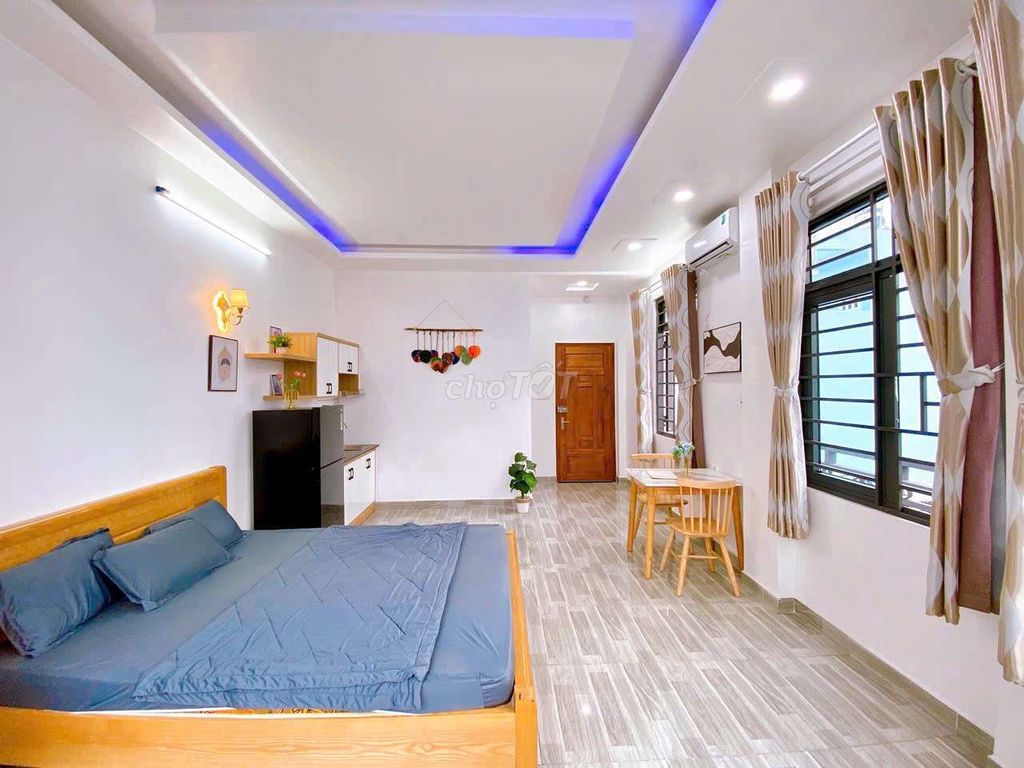 The mini window apartment, the new interior, it's just a little bit of text.